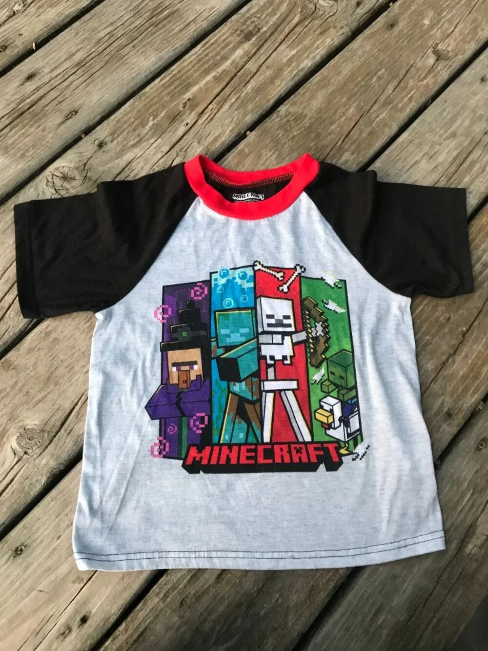 Minecraft Pajama Set Boys Size 10 Short Sleeve Shirt, Black Pants, Black Shorts